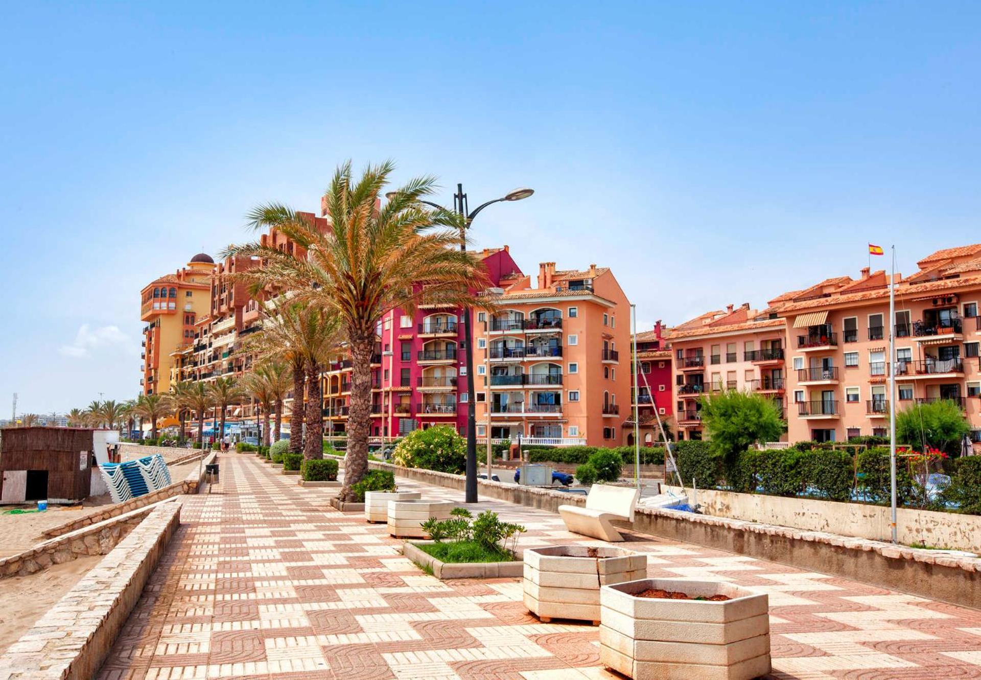 Ideally Located On Beach Port Saplaya Exterior foto